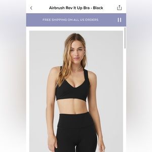 NWT alo yoga black bra